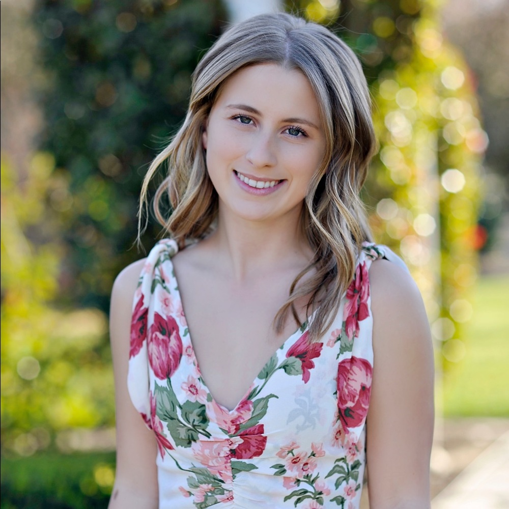 Meet your Posher, Suzanne